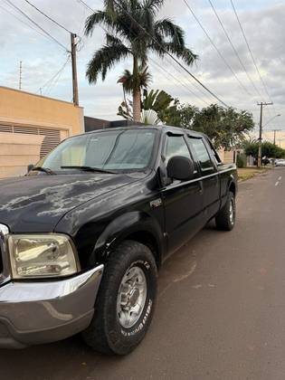 FORD F-250 4.2 XLT 4X2 CD TURBO INTERCOOLER DIESEL 4P MANUAL FORD F-250 4.2 XLT 4X2 CD TURBO INTERCOOLER DIESEL 4P MANUAL